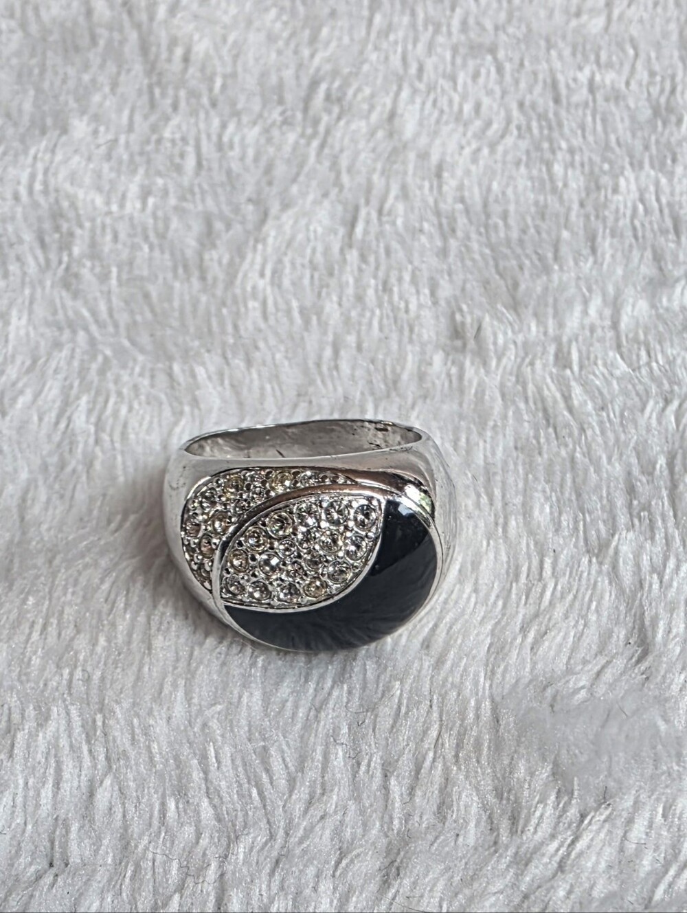 925 Sterling Silver Black Enamel Crystal Statement Ring Size 8 Approx